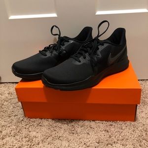 Black Nike’s
